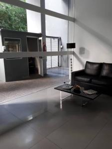 Gurruchaga Suites free parking Movistar Outlet