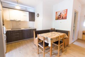 Apartments HOUSE 112