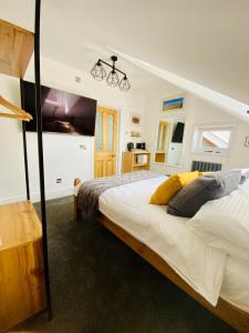 Pierremont En-Suite Rooms- 4 mins walk to Viking Bay Beach