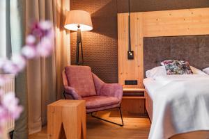 Double Room with Balcony room in Hotel Annelies