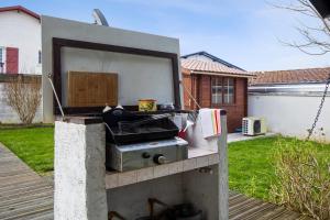 Maisons de vacances Belle maison 3 avec piscine & veranda a Tarnos 10 min plage - Welkeys : photos des chambres