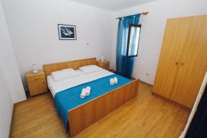 Apartments Gaja blue ap