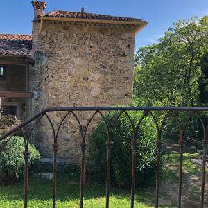 Studio avec terrasse dans mas historique cevenol