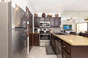 Ground Floor Sonoran Sea 112-W