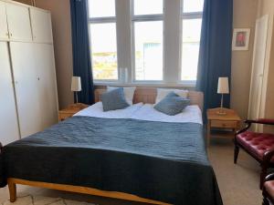 Vacker våning med havsutsikt i Strömstads centrum.