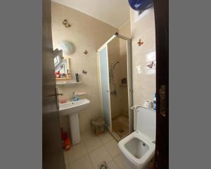 Чудесная студия в комплексе с бассейном рядом с бесплатным пляжем