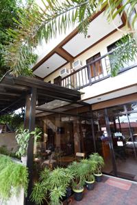 Pacific Palm Suites Davao powered by Cocotel