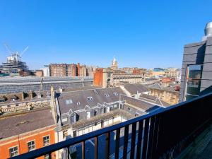 Two Bed Penthouse in the Heart of Glasgow