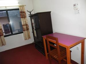 North Face Studio with balcony