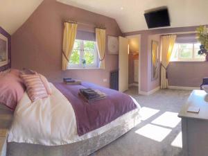 Daweswood - Luxury cottage, lake access & hot tub