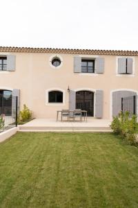 Maisons de vacances MAISON LAVANDE du MAS LOU CAPY : photos des chambres