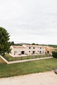 Maisons de vacances MAISON LAVANDE du MAS LOU CAPY : photos des chambres