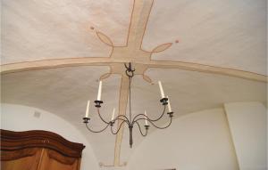 Maisons de vacances Amazing Home In Castelnau-valence With Kitchen : photos des chambres