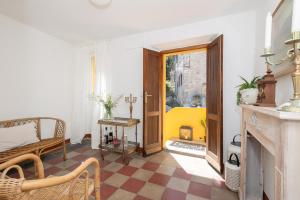 Cottage on the Lake by Holiday Solutions