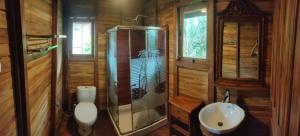 Phòng Giường Đôi Nhìn Ra Hồ Bơi (Double Room with Pool View)