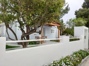 ALYKES house near the sea