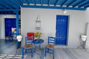 Lunar Santorini Hotel