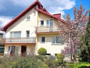 WILLA JUTRZENKA - Opatów