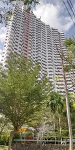 SERI SAYANG BATU FERRINGHI WITH 2 BEDROOM CONDO - 亚依淡