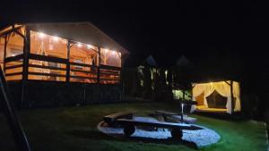 Siedlisko nr 4A nad jeziorem Skarlińskim, jezioro, mazury, domki letniskowe