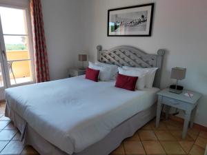 Hotels Hotel les Bouis - Vue mer : photos des chambres