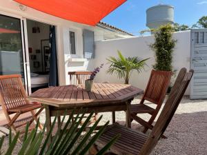 Maisons de vacances Le Clos des Pins : photos des chambres