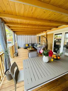 Iris Holiday Homes - Camping park Soline