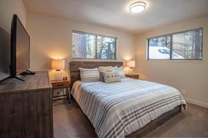 3 Little Court - Meredith Lodging