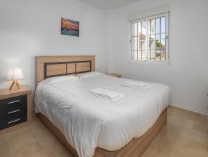 Small Oasis 2368 Sea & Sun