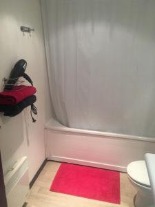 Appartements Family Saint Vincent 4 pers gare lourdes wifi : photos des chambres