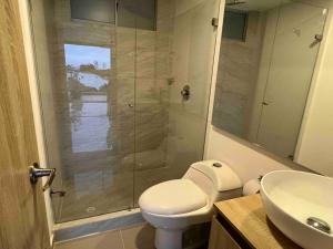 APTO DUPLEX Bella vista Piscina y buena ubicación