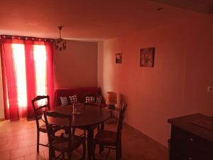 Appartements Cozy holiday home in Thedirac : photos des chambres