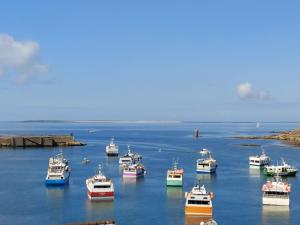 Maisons de vacances Holiday home with sea views, Lampaul-Plouarzel : photos des chambres