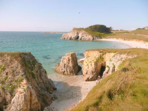 Maisons de vacances Holiday home with sea views, Lampaul-Plouarzel : Maison de Vacances 3 Chambres 