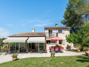 Villas Modern Villa in Mougins with Private Pool : photos des chambres