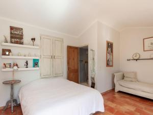 Villas Modern Villa in Mougins with Private Pool : photos des chambres