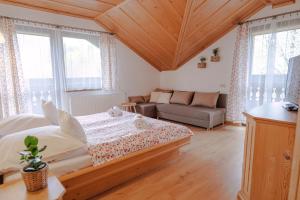Deluxe Double Room with Balcony room in Willa jak u Babci