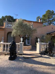 Villas Exceptionnel 4 etoiles - Grande Villa entre Cannes and Saint Tropez : photos des chambres