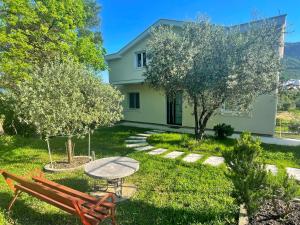 Petivat Gardens - 4hvězdičkové hotely ve městě Tivat