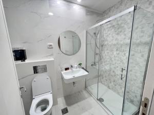 White Homes 4971 - Central Point