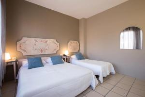 Triple Room room in Hotel Ariston