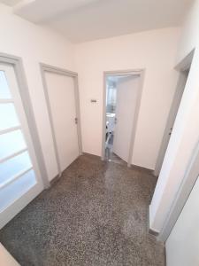 Apartment in a residential building in the center of Pag