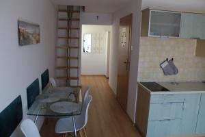 Apartament za wydmą Sosnowa 13