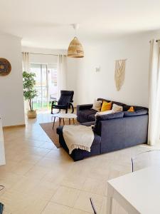 Albufeira Central Apartment, 10 mins walk to beach