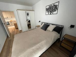 NEWPORT Industrial Apartment