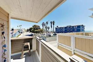 Sailaway Cabin - Oak View