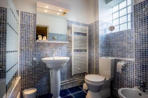 Hotels Hotel La Rencluse : Chambre Triple – Vue sur Montagne