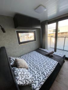 HouseBoat Gdynia Seafront
