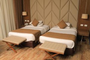 ByootBay Resort & Club