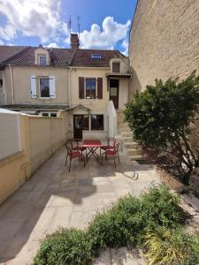 Maisons de vacances Maison de pecheur charmante et atypique en pierre, 1 min de marche de la mer : photos des chambres